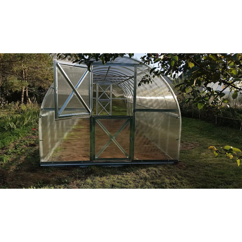 Kaarkasvuhoone Gaspadorius – Kvaliteetne ja Usaldusväärne Leedus Toodetud Lahendus