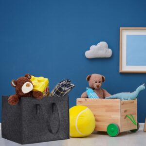 vildist puukorv küttepuudega kamina ääres